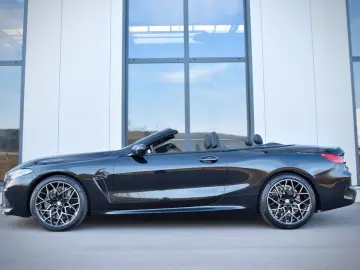 M8 CABRIO COMPETITION AMBIENTE 360KAMERA B&W