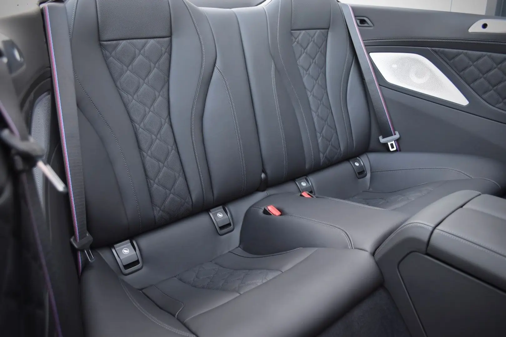 M8 CABRIO COMPETITION AMBIENTE 360KAMERA B&W