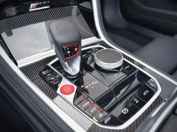 M8 CABRIO COMPETITION AMBIENTE 360KAMERA B&W