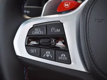 M8 CABRIO COMPETITION AMBIENTE 360KAMERA B&W