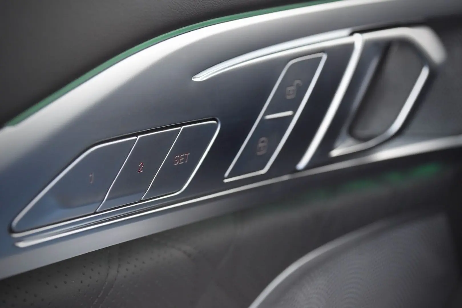 M8 CABRIO COMPETITION AMBIENTE 360KAMERA B&W