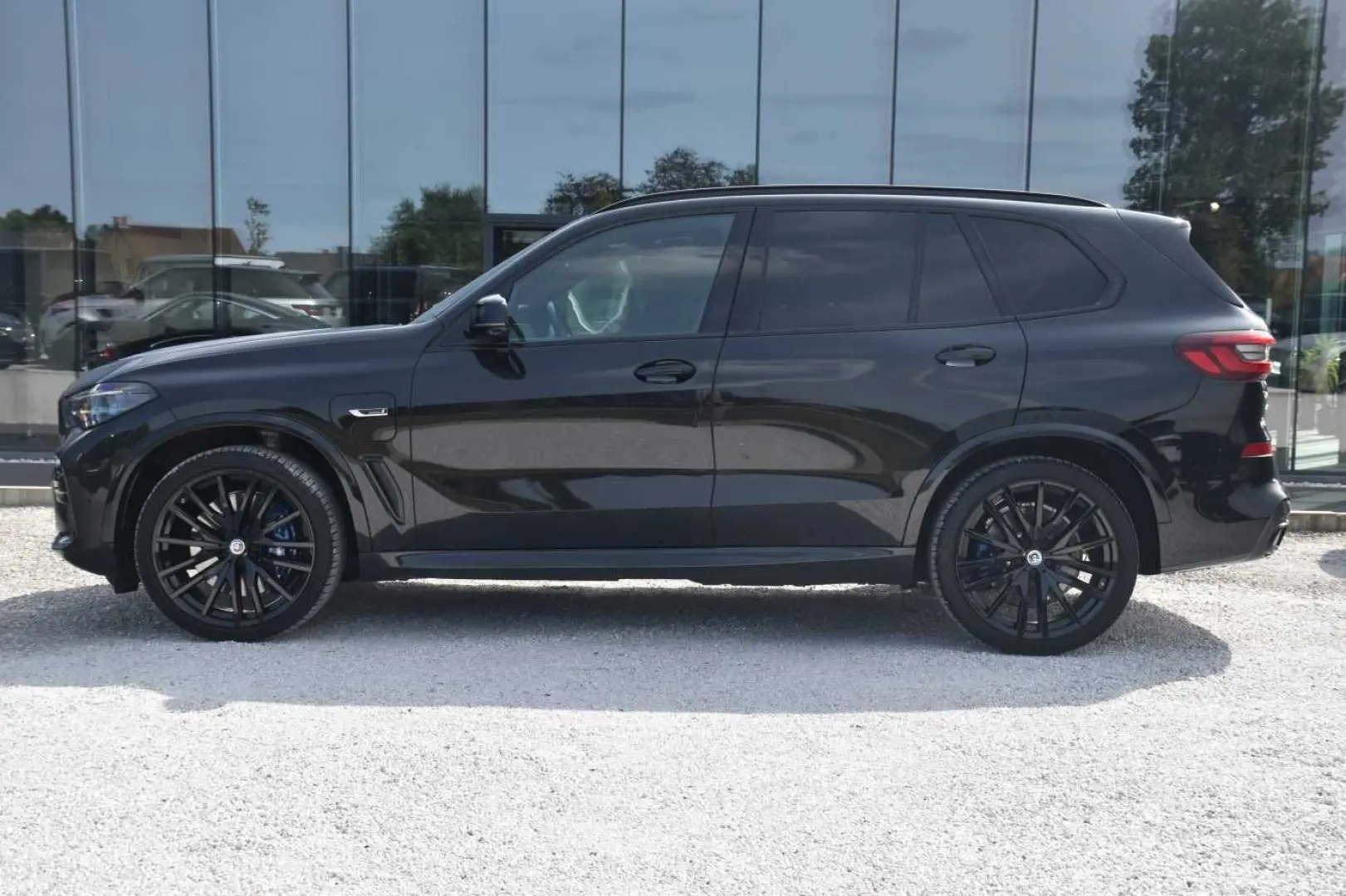 X5 xDrive45e M-Pack Pano HUD 22'