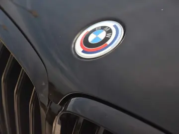 X5 xDrive45e M-Pack Pano HUD 22'