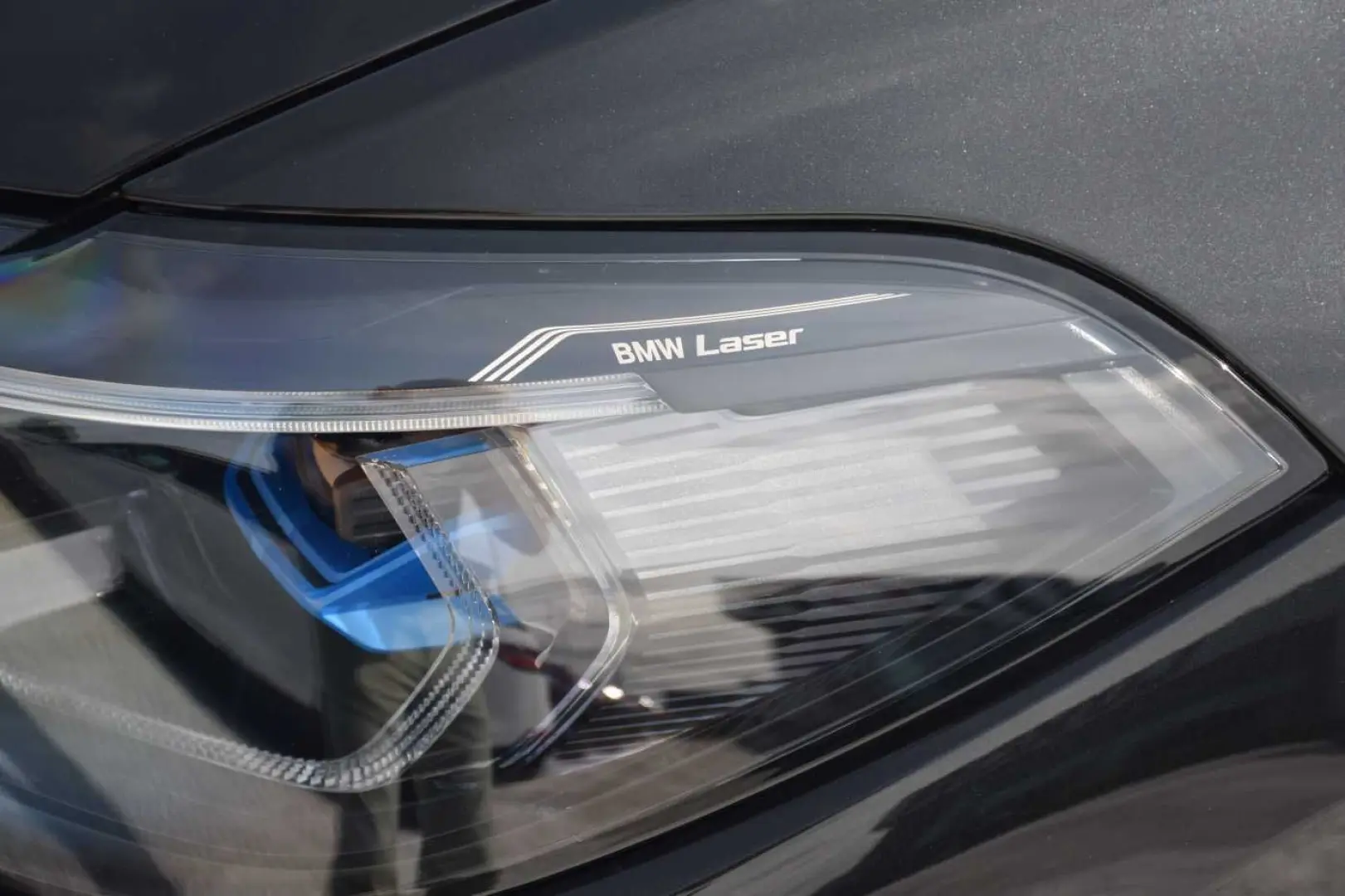 X5 xDrive45e M-Pack Pano HUD 22'