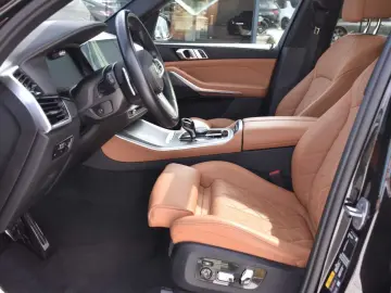X5 xDrive45e M-Pack Pano HUD 22'