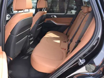 X5 xDrive45e M-Pack Pano HUD 22'
