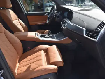 X5 xDrive45e M-Pack Pano HUD 22'