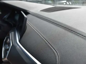 X5 xDrive45e M-Pack Pano HUD 22'