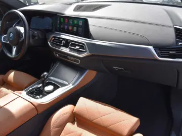 X5 xDrive45e M-Pack Pano HUD 22'