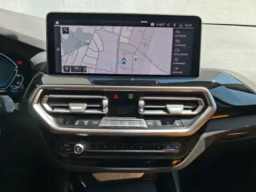 X3 xDrive30e LED Navi HUD AHK Pano SHZ DrivAs
