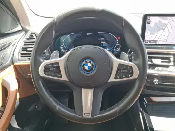 X3 xDrive30e LED Navi HUD AHK Pano SHZ DrivAs