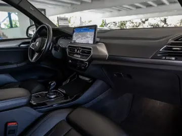 X3 xDrive 20d M-Sport PANO AHK HUD LASER LED SHZ