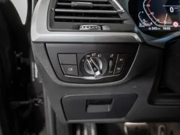 X3 xDrive 20d M-Sport PANO AHK HUD LASER LED SHZ