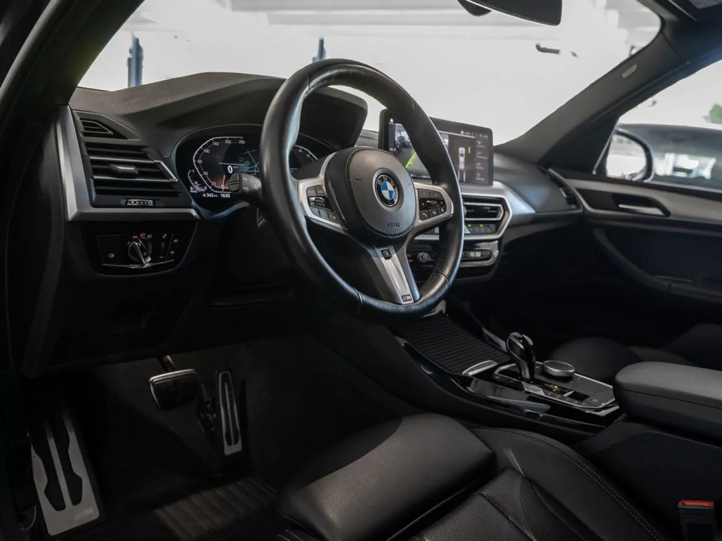 X3 xDrive 20d M-Sport PANO AHK HUD LASER LED SHZ