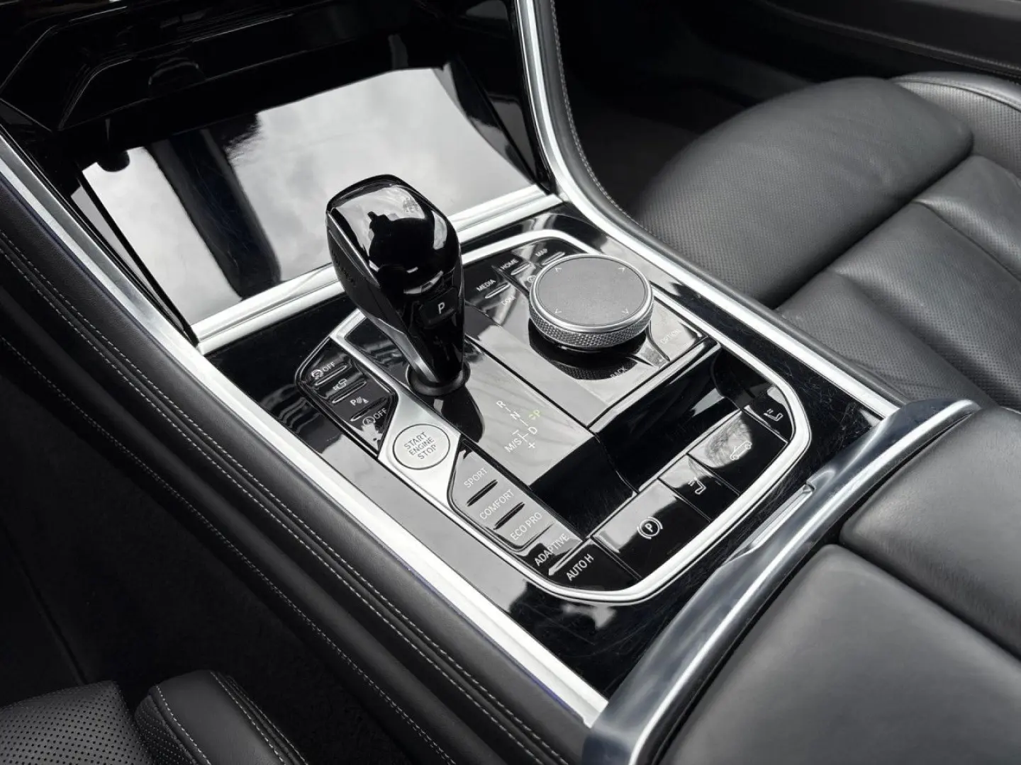 840iA xDr Cabrio M SPORT Laser,B&W,360°,Multisi