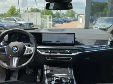 X5 xDrive40i AHK*Pano*HUD*DA Prof*UPE:121.770€