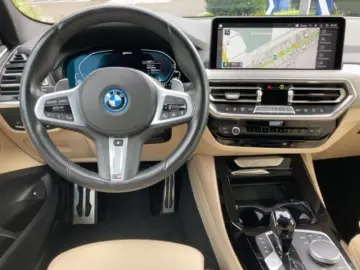 X3 xDrive 30e M-Sport HUD Pano HiFi Laser Komfor