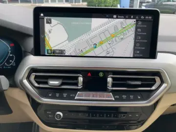 X3 xDrive 30e M-Sport HUD Pano HiFi Laser Komfor