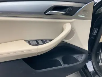X3 xDrive 30e M-Sport HUD Pano HiFi Laser Komfor