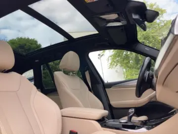 X3 xDrive 30e M-Sport HUD Pano HiFi Laser Komfor