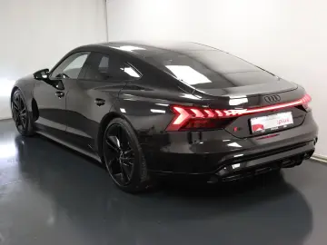 RS e-tron GT quattro |Matrix|Luft|LM