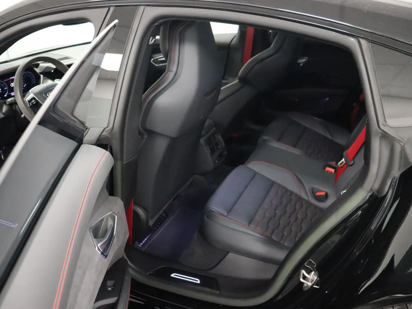 RS e-tron GT quattro |Matrix|Luft|LM