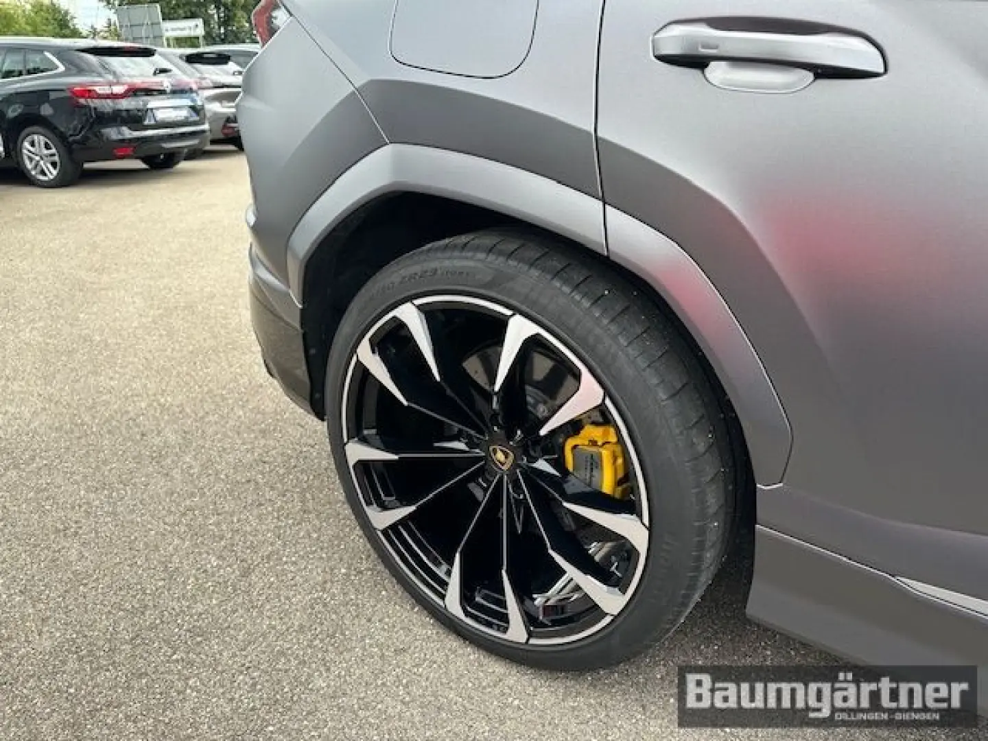 Urus 23'' Anima/B&O/Q-Citura on Alcantara/LED/AH