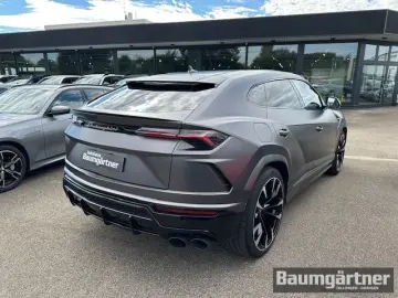 Urus 23'' Anima/B&O/Q-Citura on Alcantara/LED/AH