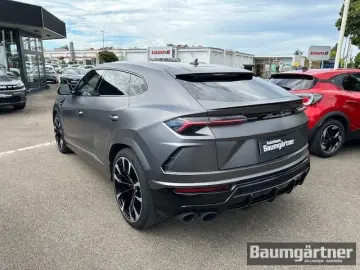 Urus 23'' Anima/B&O/Q-Citura on Alcantara/LED/AH