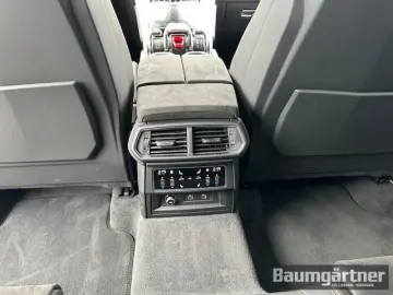 Urus 23'' Anima/B&O/Q-Citura on Alcantara/LED/AH