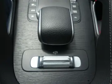GLE 400 d 4M Coupe AMG REARTV/PANO/22''/HEAD/BUR