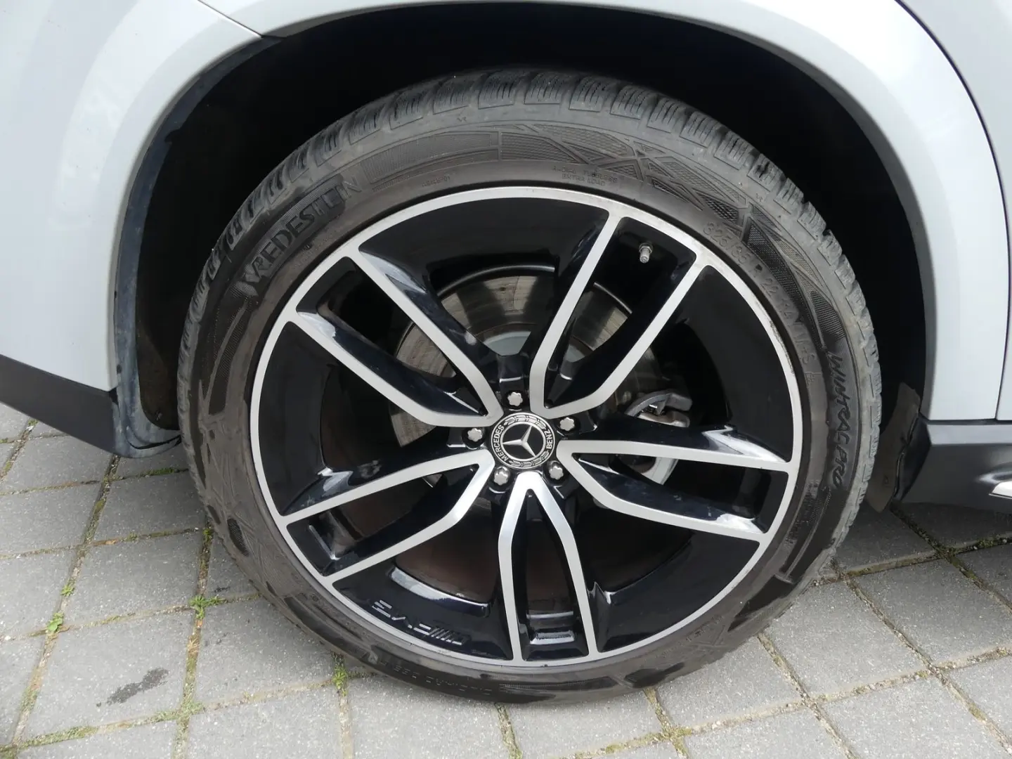 GLE 400 d 4M Coupe AMG REARTV/PANO/22''/HEAD/BUR