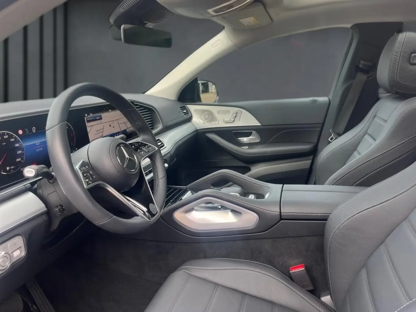 GLE 300 d 4M AMG+NIGHT+MBEAM+BURMESTER+360°+AIRM