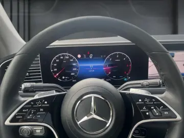 GLE 300 d 4M AMG+NIGHT+MBEAM+BURMESTER+360°+AIRM