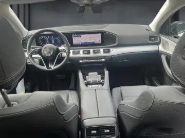 GLE 300 d 4M AMG+NIGHT+MBEAM+BURMESTER+360°+AIRM