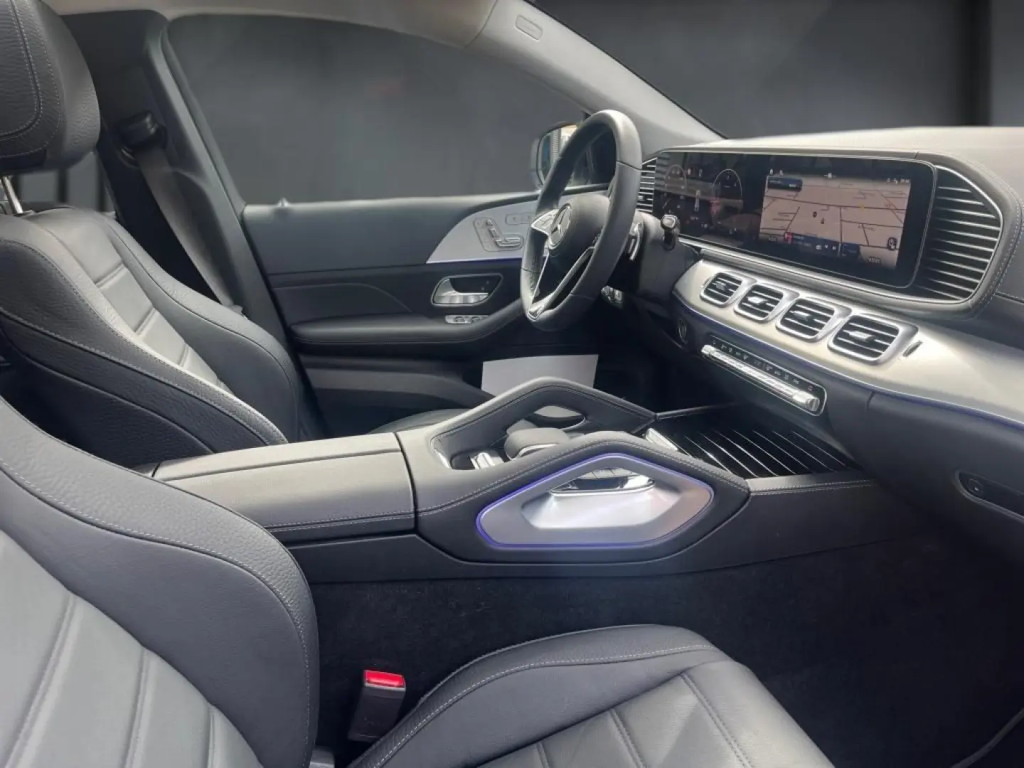 GLE 300 d 4M AMG+NIGHT+MBEAM+BURMESTER+360°+AIRM