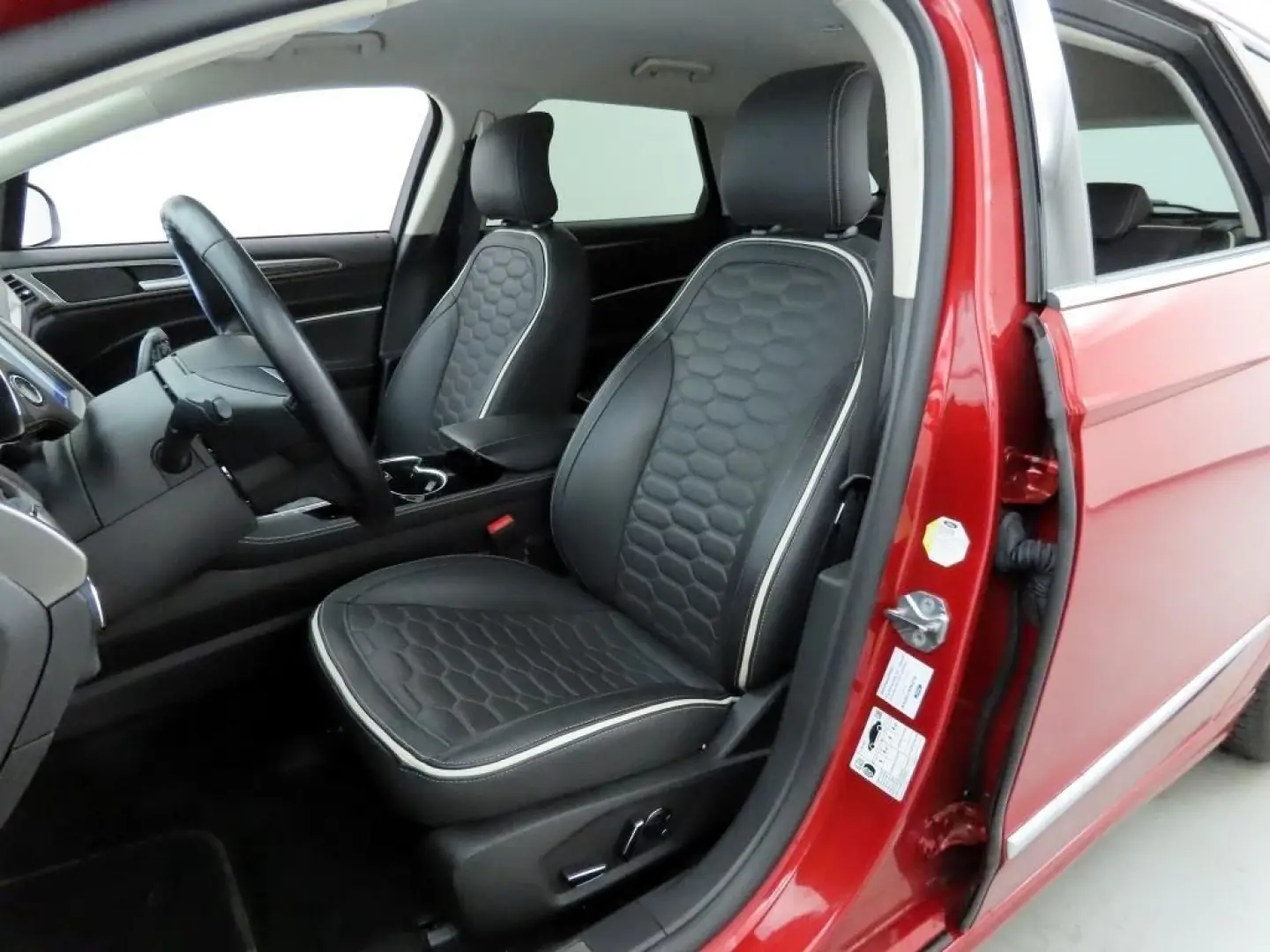 Mondeo Turnier 2.0 Hybrid Vignale LED+ACC+PPS