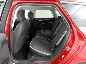 Mondeo Turnier 2.0 Hybrid Vignale LED+ACC+PPS