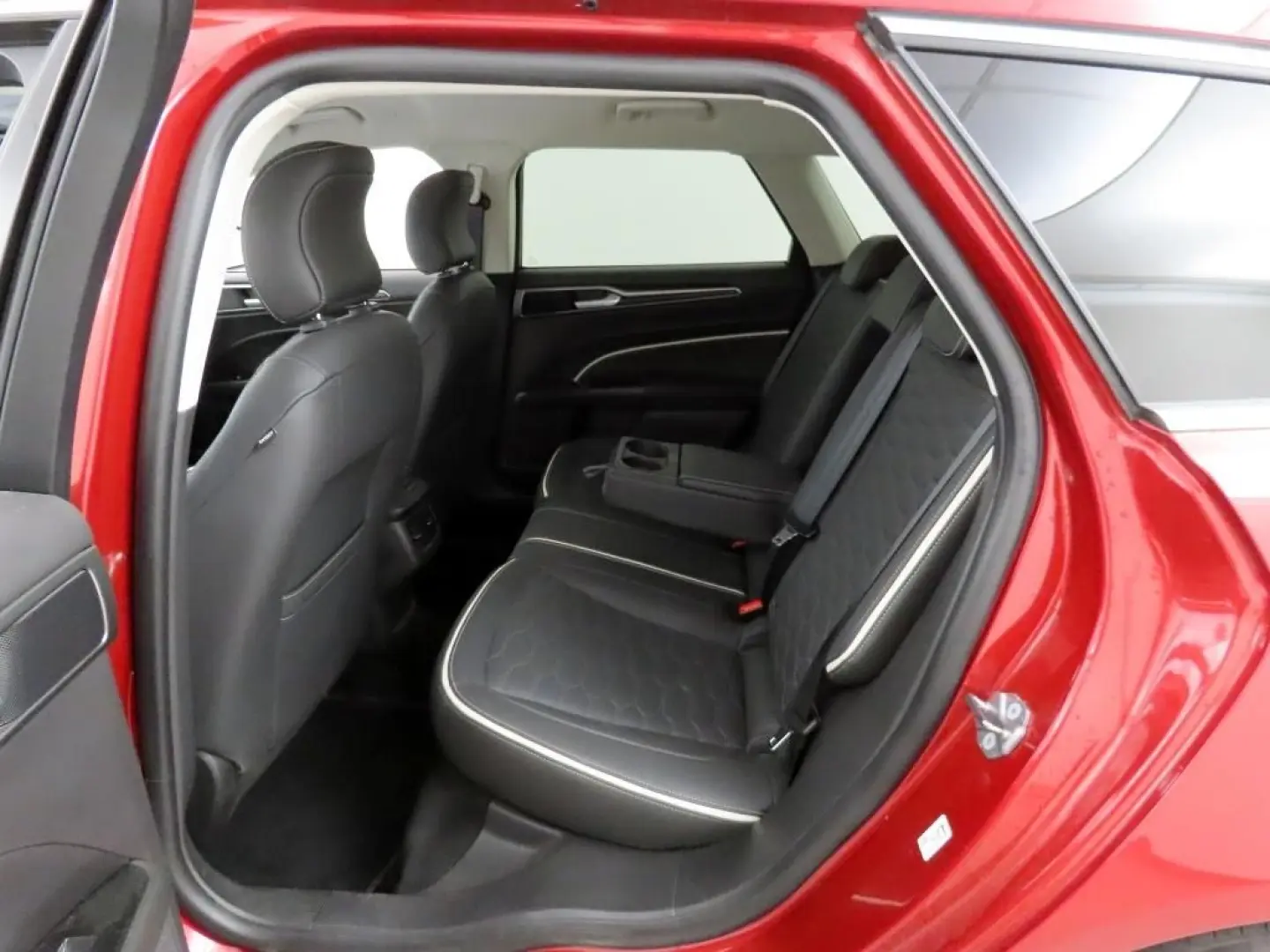 Mondeo Turnier 2.0 Hybrid Vignale LED+ACC+PPS
