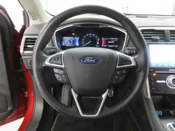 Mondeo Turnier 2.0 Hybrid Vignale LED+ACC+PPS