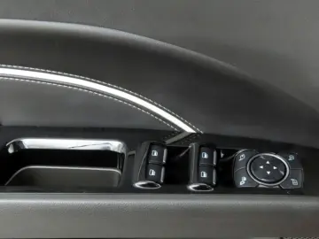 Mondeo Turnier 2.0 Hybrid Vignale LED+ACC+PPS