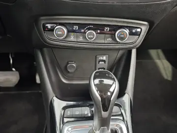 Opel Crossland (X)