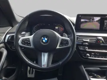 520 d Lim. Aut. M Sport LED HuD ACC DAB Kamera