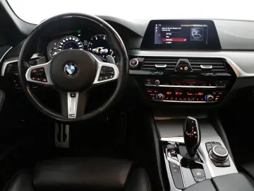 520 d M Sport *Standhz*Leder*LED*Kamera*MwSt*