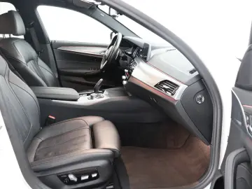 520 d M Sport *Standhz*Leder*LED*Kamera*MwSt*