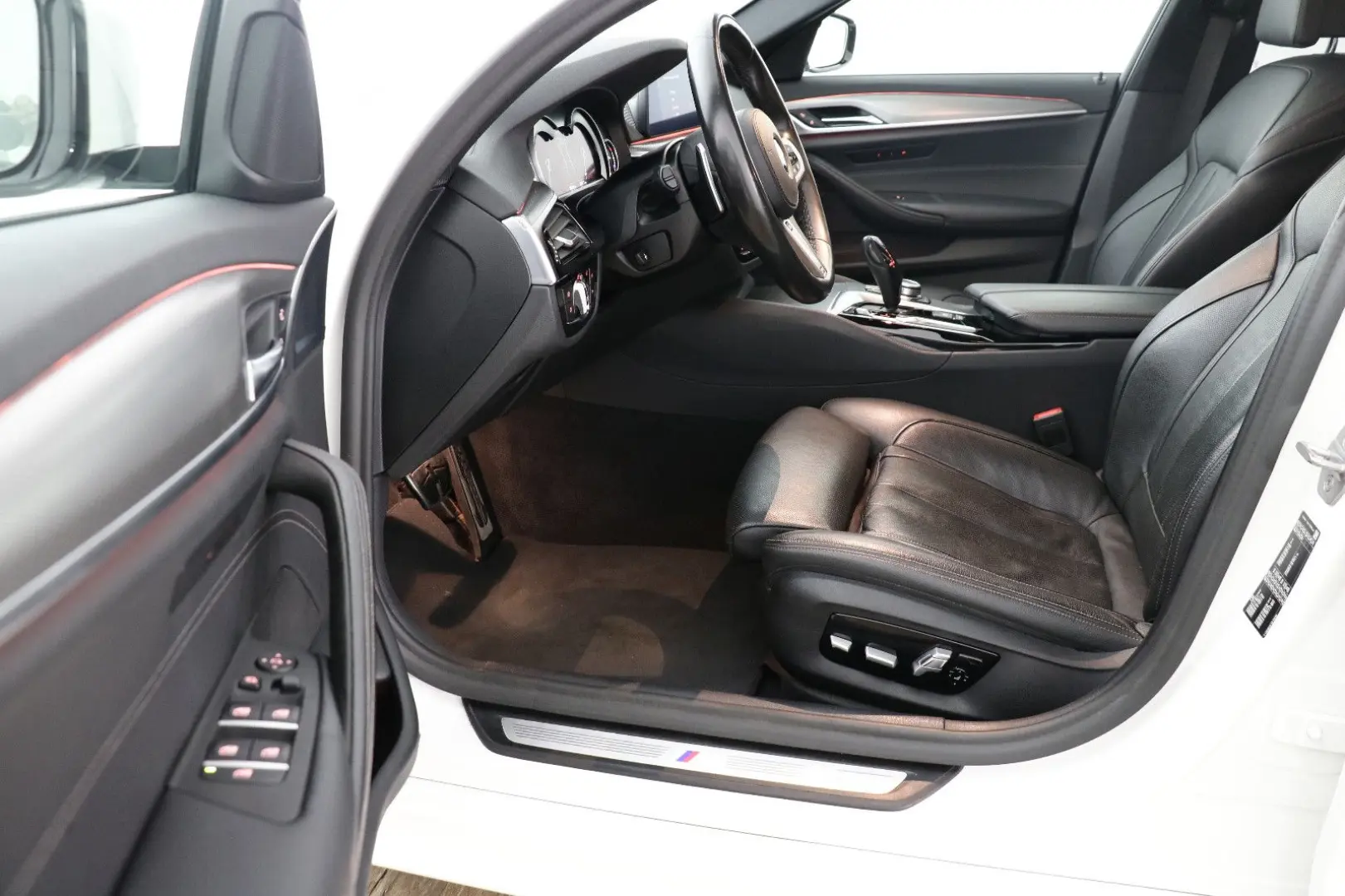 520 d M Sport *Standhz*Leder*LED*Kamera*MwSt*