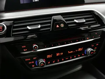 520 d M Sport *Standhz*Leder*LED*Kamera*MwSt*
