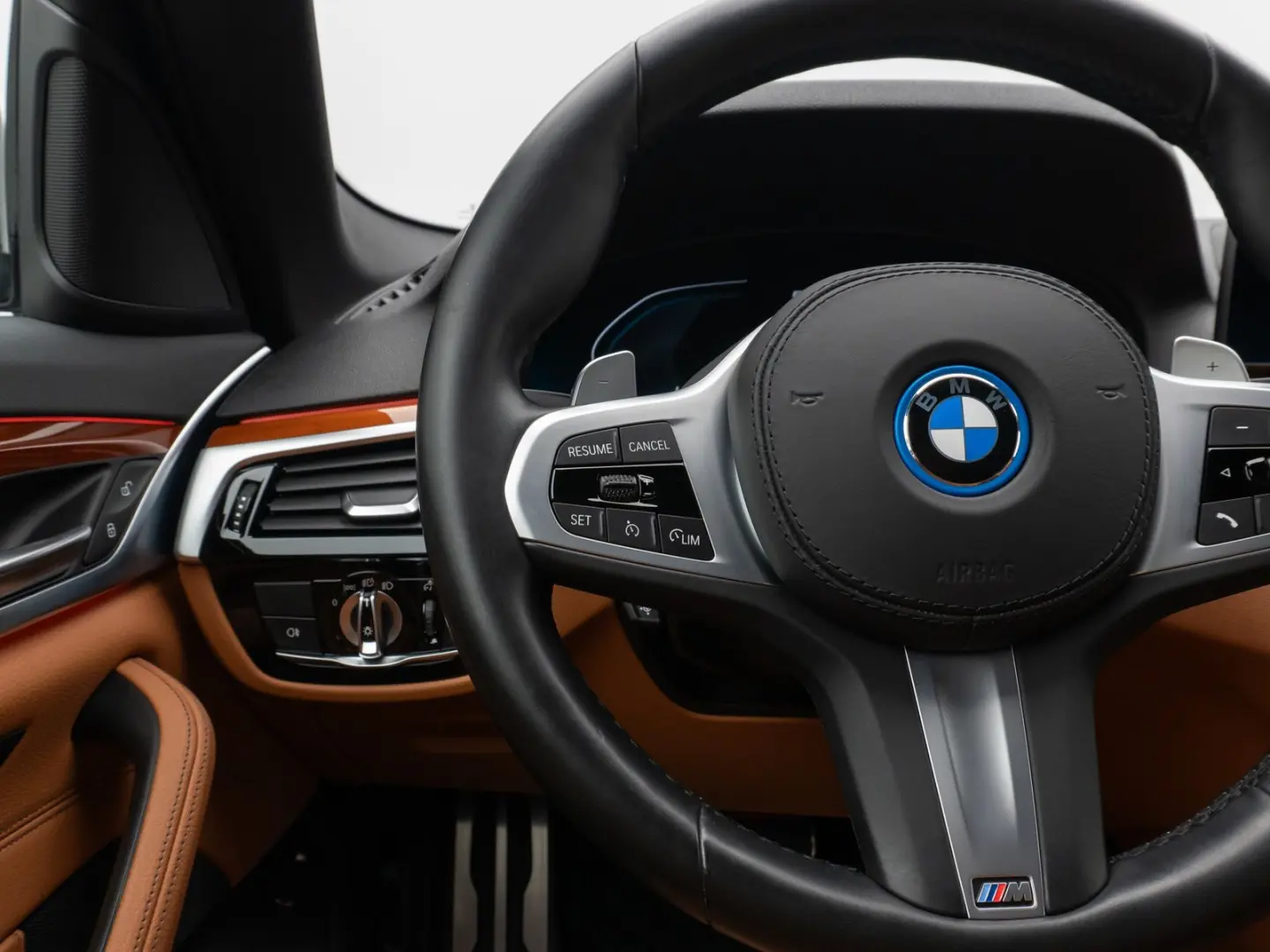 520e M Sport 360°Laser HUD DAB HiFi Komfort Alar