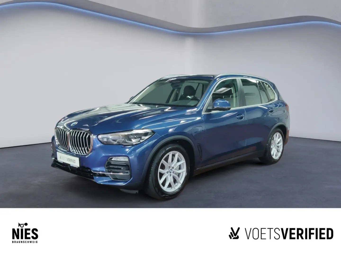 X5 xDrive45e Steptronic PANO+AHK+PDC