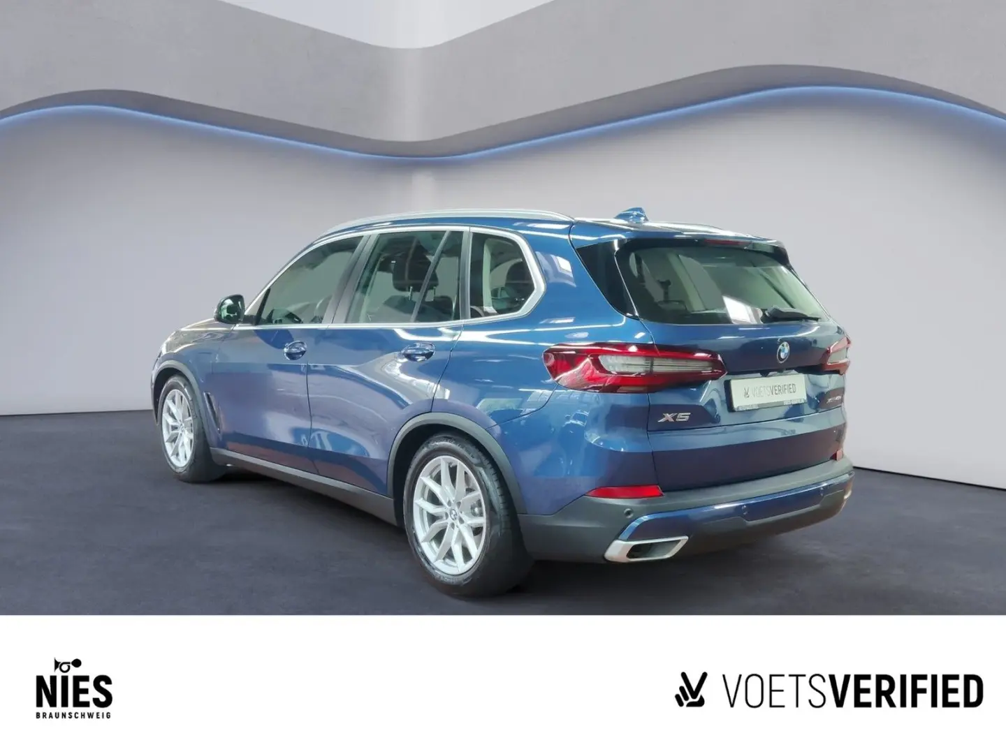 X5 xDrive45e Steptronic PANO+AHK+PDC